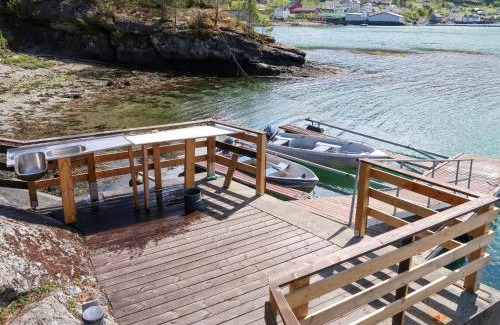 Herand House | Holiday Home Rød Hytte by Interhome