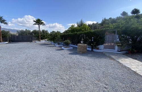 Pozo Alcon House | Holiday Home 'Rural Fábrica Del Azúcar ' with Mountain View, Wi-Fi and Air Conditioning