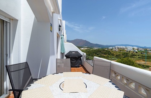 Casares del Mar Apartment | Holiday Home 'Vedia Ankerstedt' with Sea View, Wi-Fi and Air Conditioning