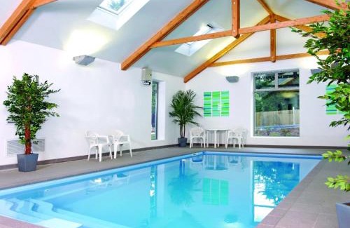 Carnon Downs House | Holiday Home Villa Gallery by Interhome