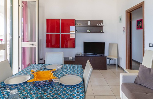 Cava dʼAliga House | Holiday Home "Villa Archi - Private Pool" with Sea View & Wi-Fi