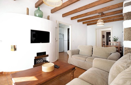 Tias Villa | Holiday Home 'Villa Princesa Ico' with Sea View, Pool & Wi-Fi