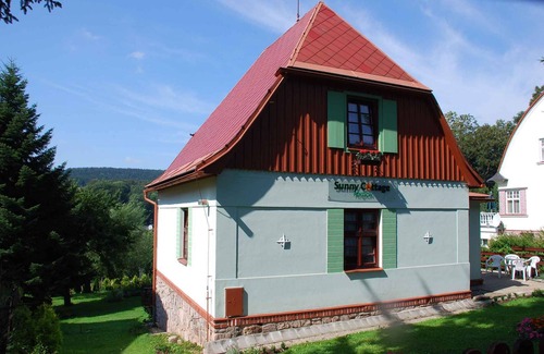 Svoboda nad Upou House | Holiday home with oven and garden