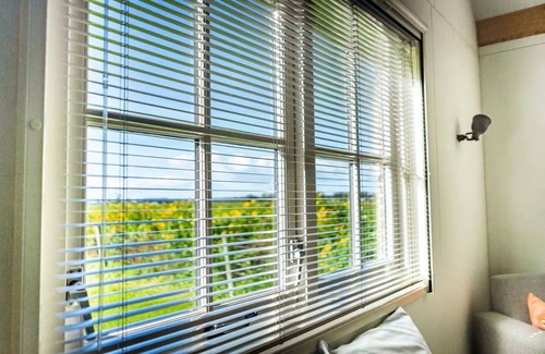 Warmenhuizen House | Holiday home Warmhuisje in Warmenhuizen. Suitable for 2 persons.