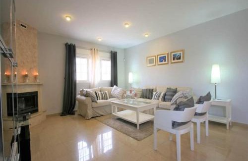 Gafares House | Holiday Home with Pool