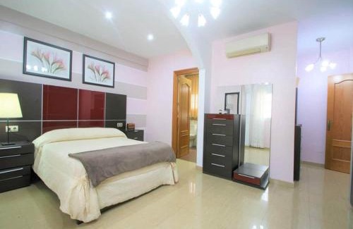 Gafares House | Holiday Home with Pool