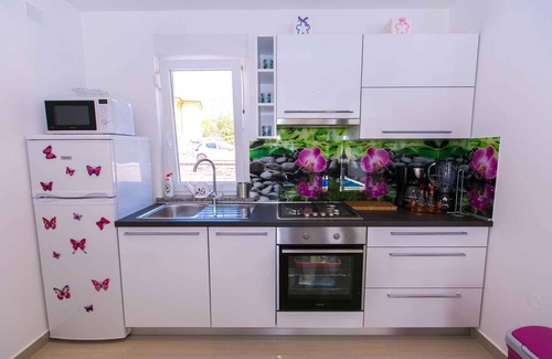 Skrbcici House | Holiday home with pool and air conditioning
