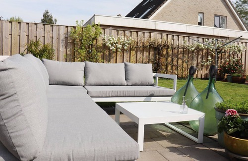 Grou House | Holiday home with spacious enclosed garden