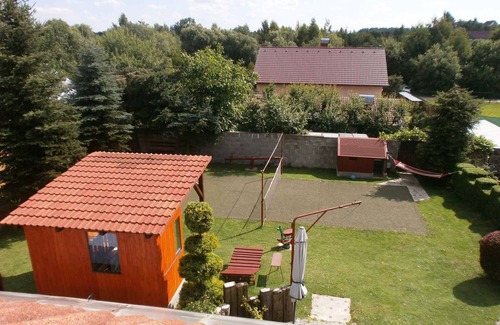 Skrdlovice House | Holiday home with swimming pool, trampoline, mini golf and tennis court