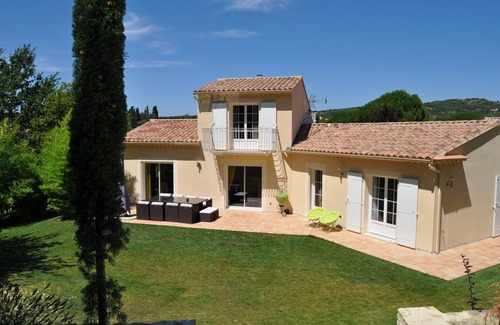 Vaison-la-Romaine Villa | Holiday house in Provence with private heated swimming pool.