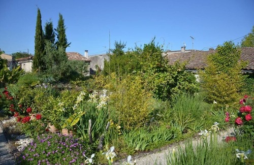 Gensac House | Holiday house Gensac for 1 - 6 persons with 2 bedrooms - Holiday home