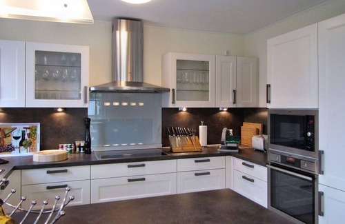 Glowe House | Holiday house Glowe for 1 - 10 persons with 5 bedrooms - Holiday house