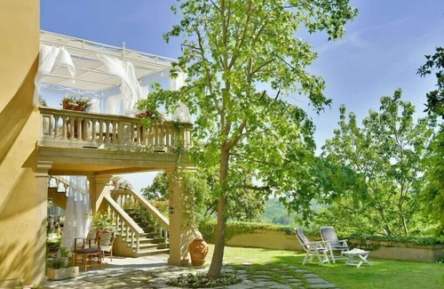 Lari House | Holiday house Lari for 1 - 8 persons with 4 bedrooms - Holiday home