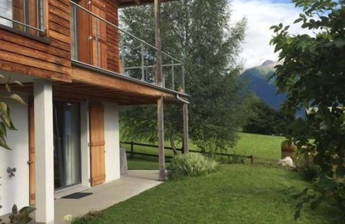 Grisons House | Holiday house Lenz for 1 - 8 persons with 4 bedrooms - Detached holiday house