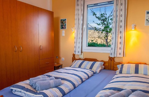 Myrtos House | Holiday house Myrtos for 12 - 18 persons with 6 bedrooms - Row house