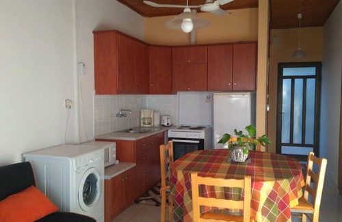 Kompi House | Holiday house Peroulia for 1 - 9 persons with 4 bedrooms - Holiday home