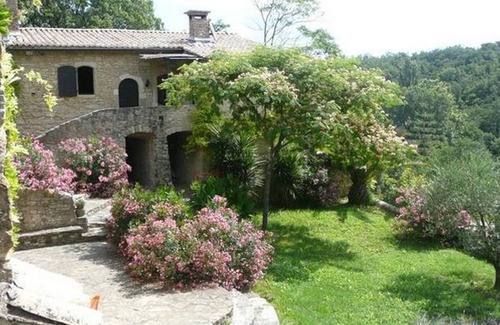 Saint-Paulet-de-Caisson Other | Holiday house Pont St Esprit for 1 - 5 persons with 1 bedroom - Farmhouse