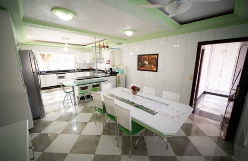 Regiao Urbana Homogenea I House | Holiday house Vila Agradável in Poços de Caldas MG