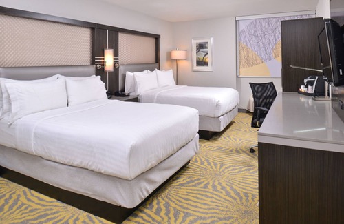 Richardson Hotel | Holiday Inn Dallas-Richardson by IHG