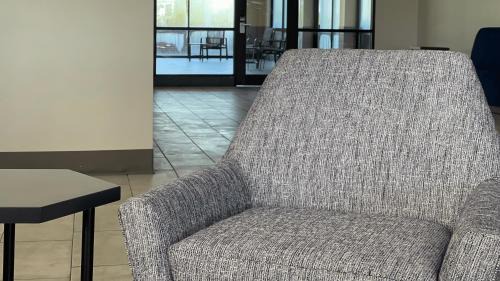 Big Rapids Hotel | Holiday Inn Express Big Rapids by IHG