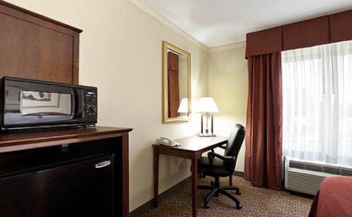 Breaux Bridge Hotel | Holiday Inn Express Breaux Bridge by IHG