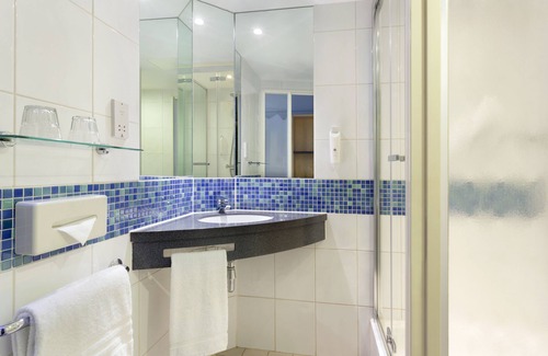 Cheltenham Hotel | Holiday Inn Express Cheltenham by IHG