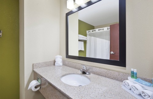 Circleville Hotel | Holiday Inn Express Circleville by IHG