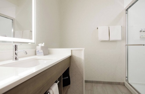 Brookhaven Hotel | Holiday Inn Express Hotel & Suites Brookhaven by IHG