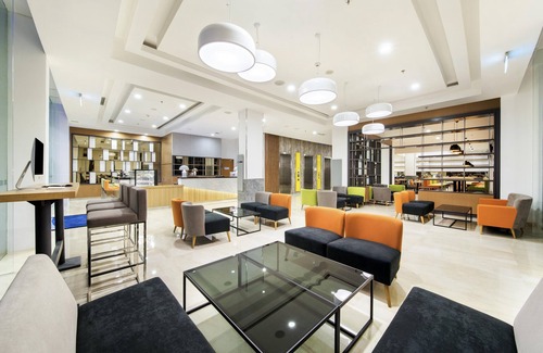 Menteng Hotel | Holiday Inn Express Jakarta Matraman by IHG