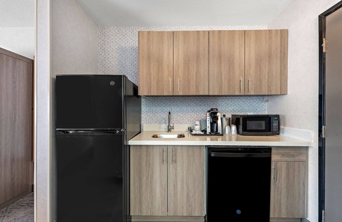 La Mesa Hotel | Holiday Inn Express La Mesa Near SDSU by IHG