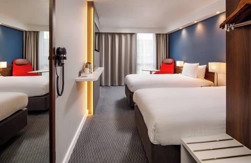 Custom House Hotel | Holiday Inn Express London - ExCeL by IHG