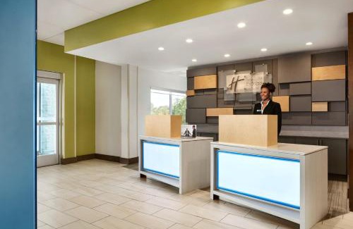 Salisbury Hotel | Holiday Inn Express & Suites Salisbury by IHG