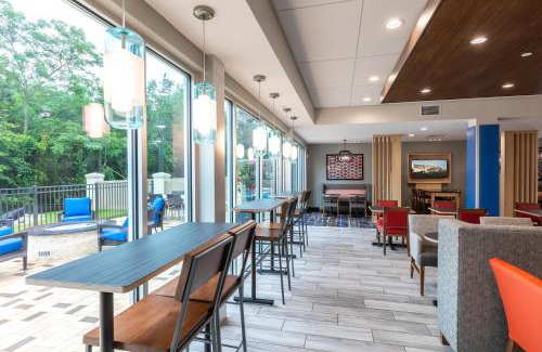 Powdersville Hotel | Holiday Inn Express & Suites Greenville S - Piedmont by IHG