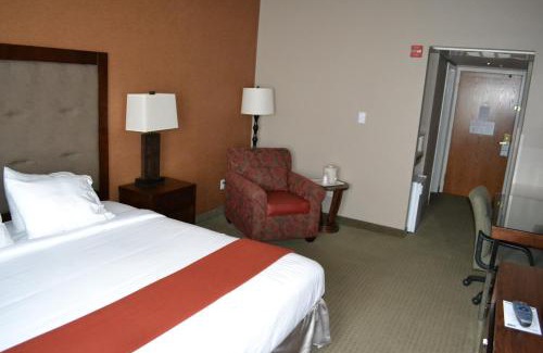 Bozeman Hotel | Holiday Inn Express & Suites Bozeman West by IHG