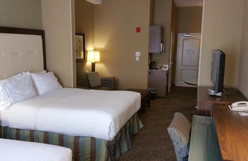 North Logan Hotel | Holiday Inn Express & Suites Logan by IHG