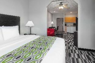 Sulphur Springs Hotel | Holiday Inn Express & Suites Sulphur Springs by IHG