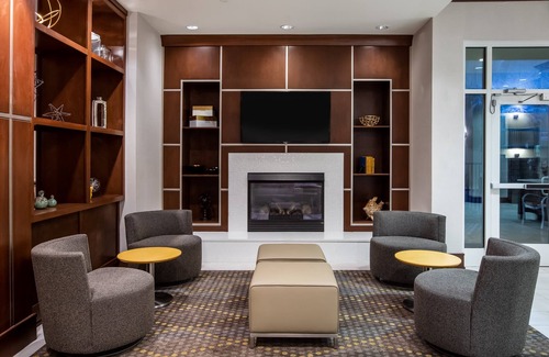 Gulfport Hotel | Holiday Inn Gulfport Airport by IHG