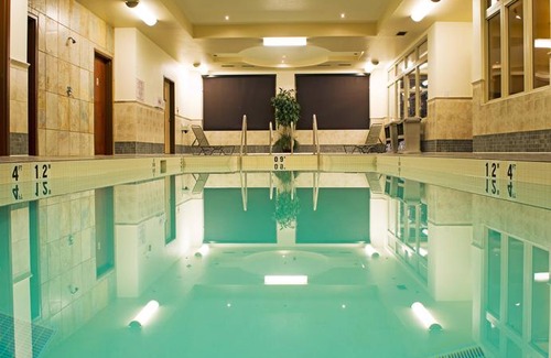 Northwest Edmonton Hotel | Holiday Inn Hotel & Suites-West Edmonton