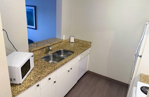 Okanagan-Similkameen Hotel | Holiday Inn Hotel & Suites Osoyoos by IHG