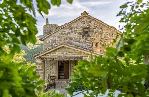 Mercatello sul Metauro House | Holiday house Mercatello sul Metauro for 1 - 6 persons with 4 bedrooms - Holiday home