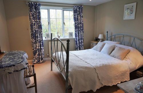 Child Okeford Apartment | Holiday Let or B&B in Child Okeford, United Kingdom