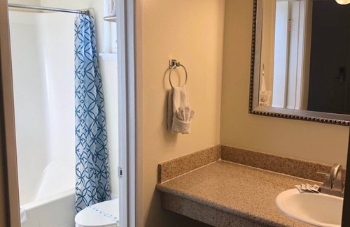 Oakdale Hotel | Holiday Motel Oakdale