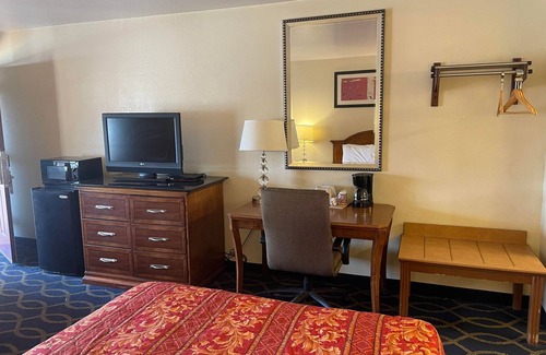 Oakdale Hotel | Holiday Motel Oakdale