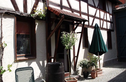 Bissersheim Apartment | Holiday on the old winery