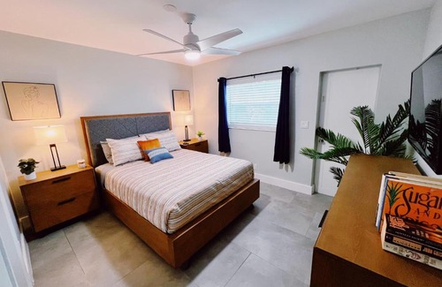 Victoria Park Apartment | Holiday Park Apartments by Lowkl
