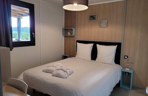 Condat-sur-Trincou Ski Chalet | Holiday rental in Dordogne with private spa in the heart of nature