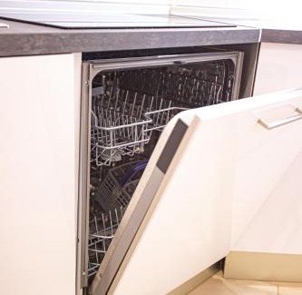 Pradollano Apartment | Holidays, Itálica, 8 personas 3 dormitorios y 3 baños