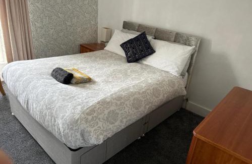Pentre Berw Hotel | Holland Arms Hotel