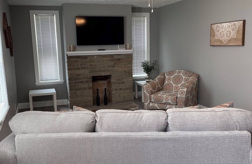 Williamstown Apartment | Holland Suites, Suite #1