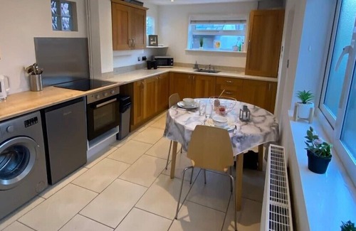 Crewe Apartment | Hollins House - By Sigma Stays